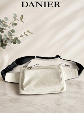 Danier Leather Vintage Cream Pebble Leather Fanny Pack Belt Bag Sling Bag 37"-47